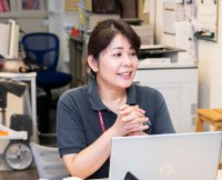 先輩社員の写真