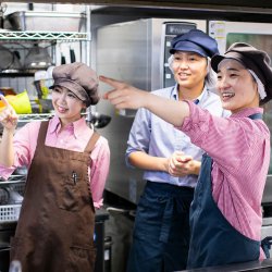 【パート】食器洗浄スタッフ/週1回3時間からOK/有給消化100%/健康経営優良認定企業のイメージ写真
