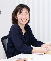 先輩社員の写真