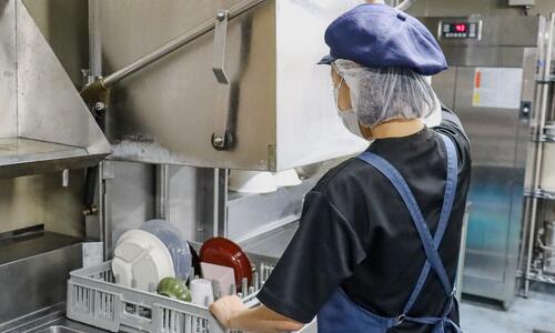 食器洗浄スタッフ キッチン オークボーノ! 明石市のイメージ写真