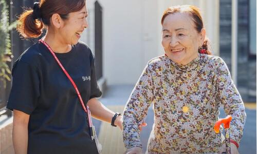 サ高住の介護スタッフ  リハリビング神戸須磨 神戸市須磨区のイメージ写真