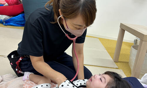 児童デイサービスでの看護師　リハ・リハキッズ Powers板宿　神戸市須磨区のイメージ写真
